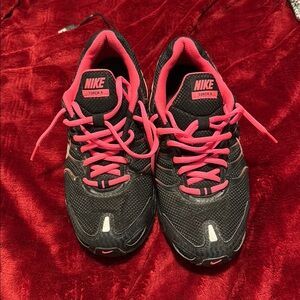 Nike Black and Pink Athletic Running Shoes